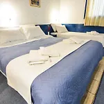 Village Aparthotel 4*