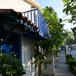 Aparthotel Village 4*