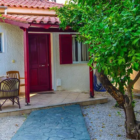 Village Aparthotel 4*