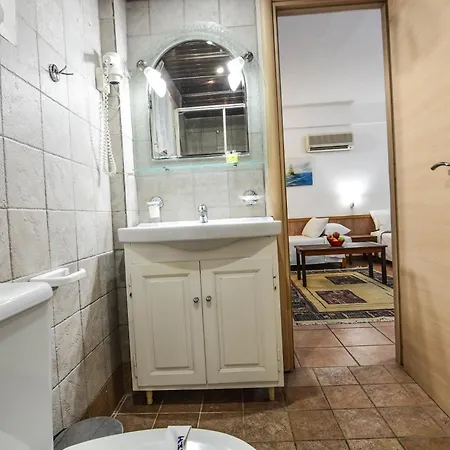 Village Aparthotel Xylokastro