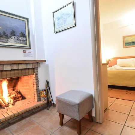 Ξενοδοχείο με διαμερίσματα Village