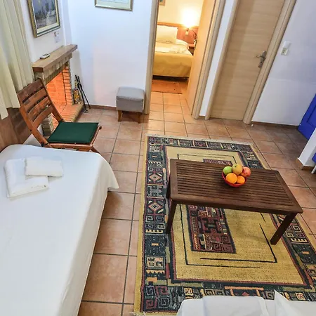 Village Aparthotel Xylokastro