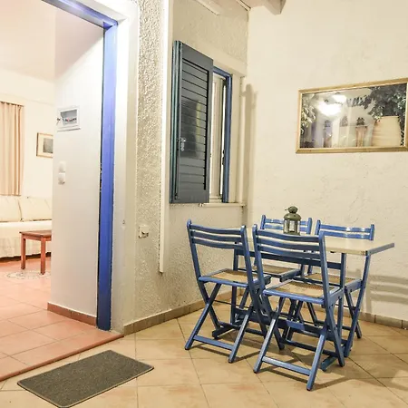 Village Aparthotel 3*