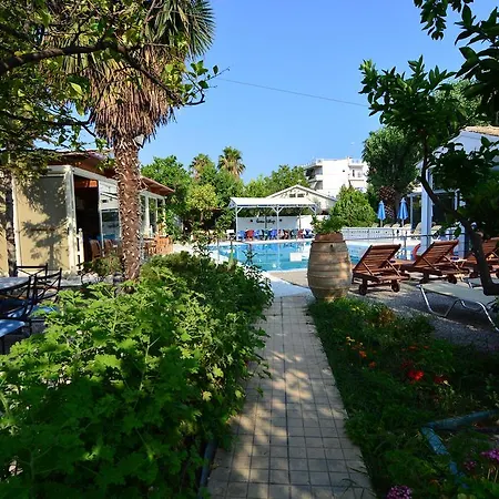 Aparthotel Village 4*