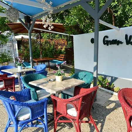 Ξενοδοχείο με διαμερίσματα Village Ξυλόκαστρο