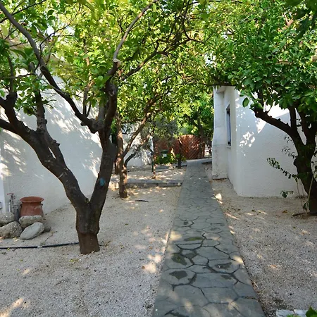 Aparthotel Village 4*