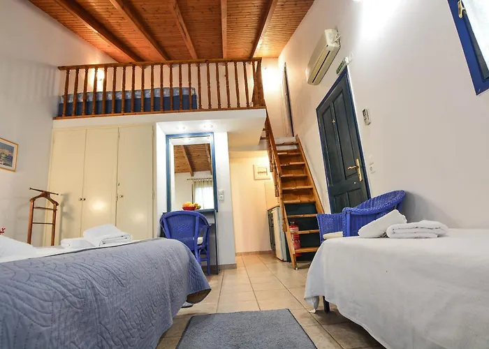 Village Hotel apartamentowy Xylokastro