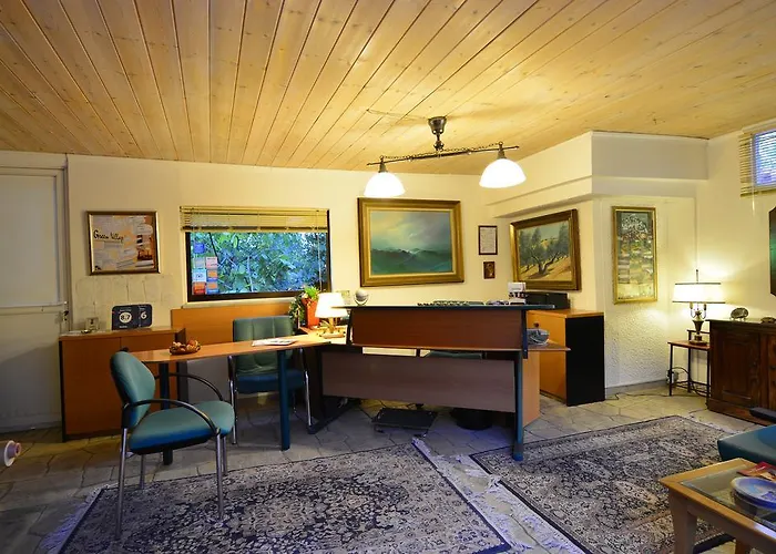 Aparthotel Village 4*